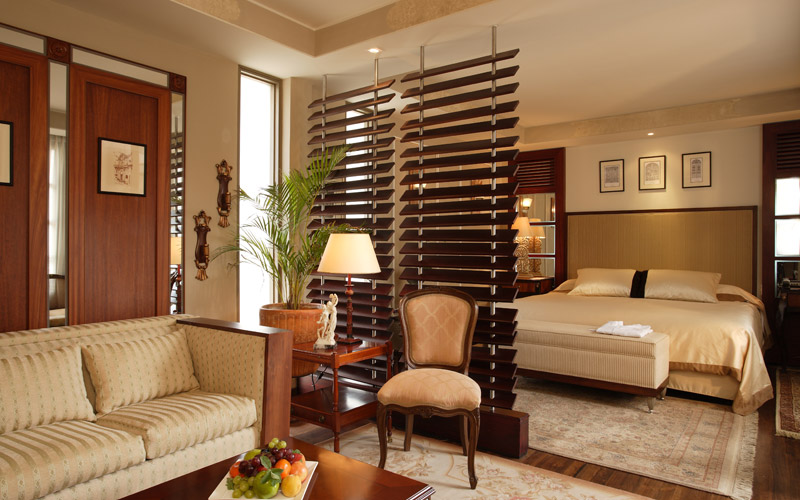 deluxe-suite Alcazar.jpg