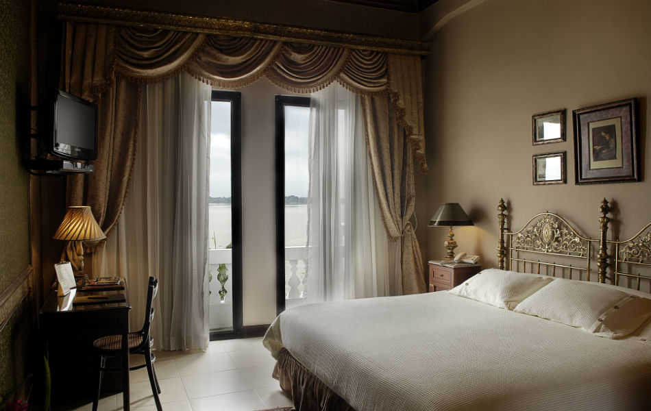 mansion del rio room.jpg